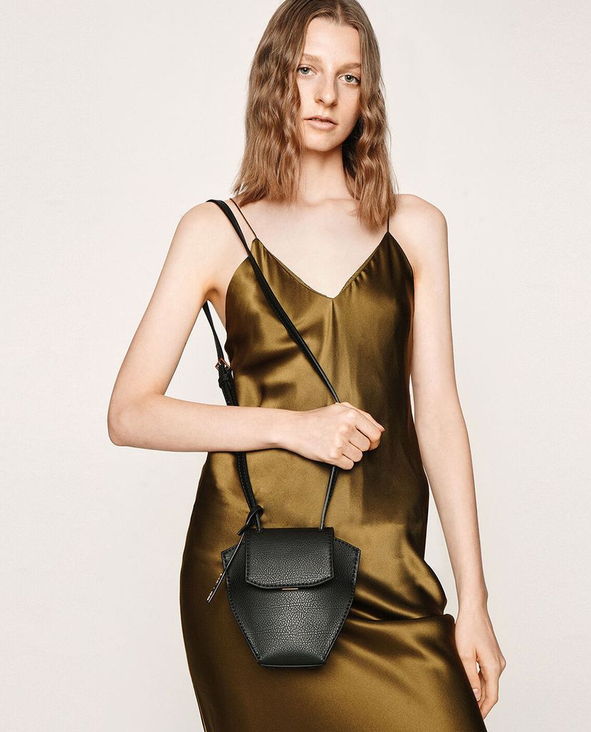 CHARLES & KEITH - Túi đeo chéo nữ đa giác Geometric