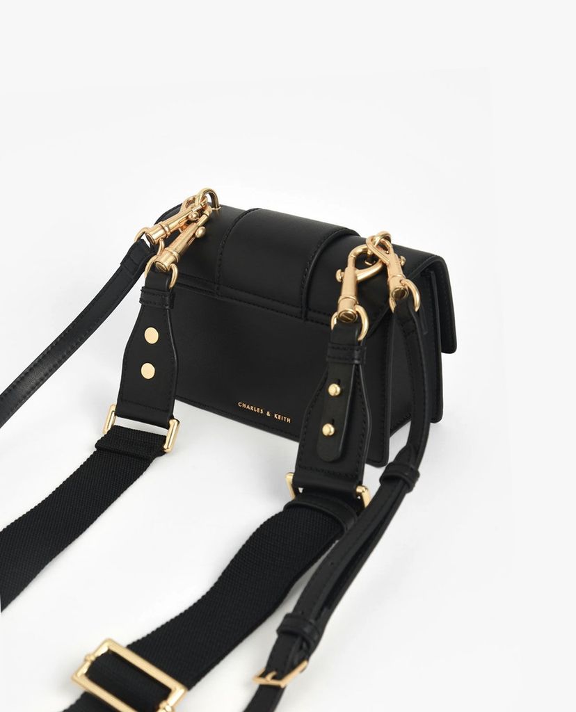 CHARLES & KEITH - Túi đeo chéo nữ chữ nhật Metallic Buckle