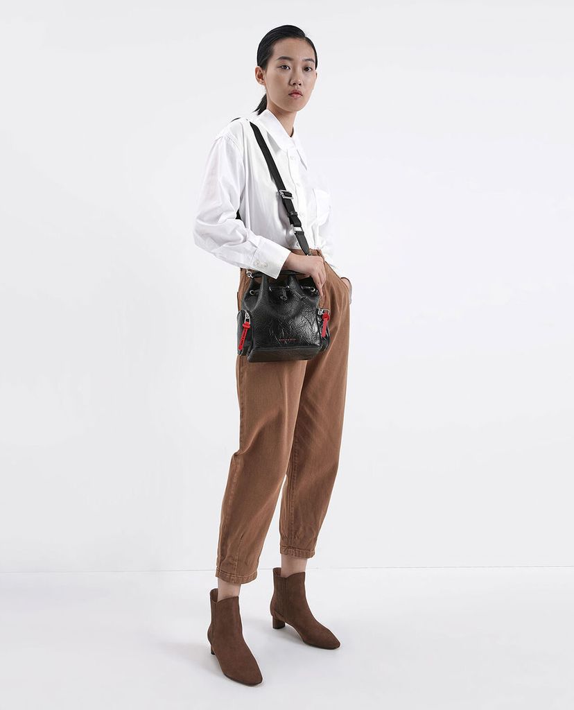 CHARLES & KEITH - Túi rút dây nữ Wrinkled Effect Drawstring Bucket