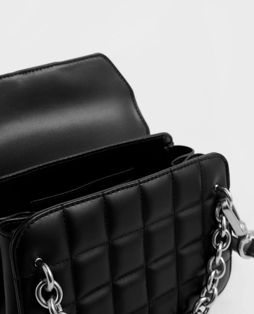 CHARLES & KEITH - Túi đeo vai Chunky Chain Strap Quilted