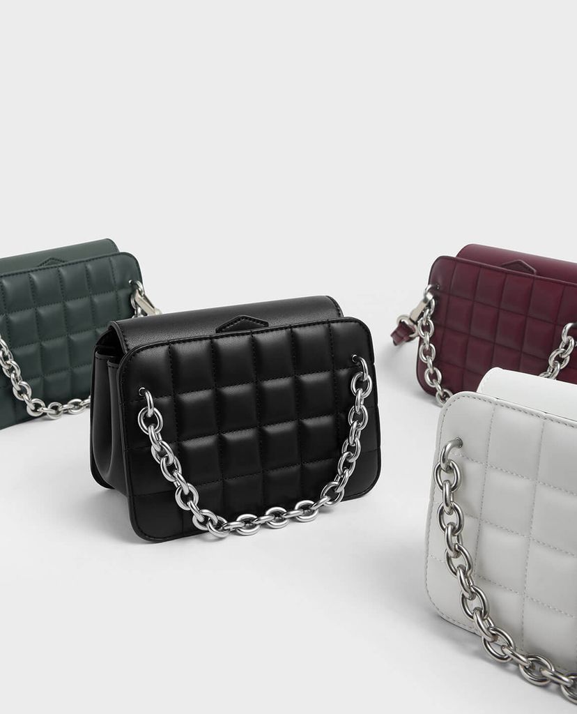 CHARLES & KEITH - Túi đeo vai Chunky Chain Strap Quilted