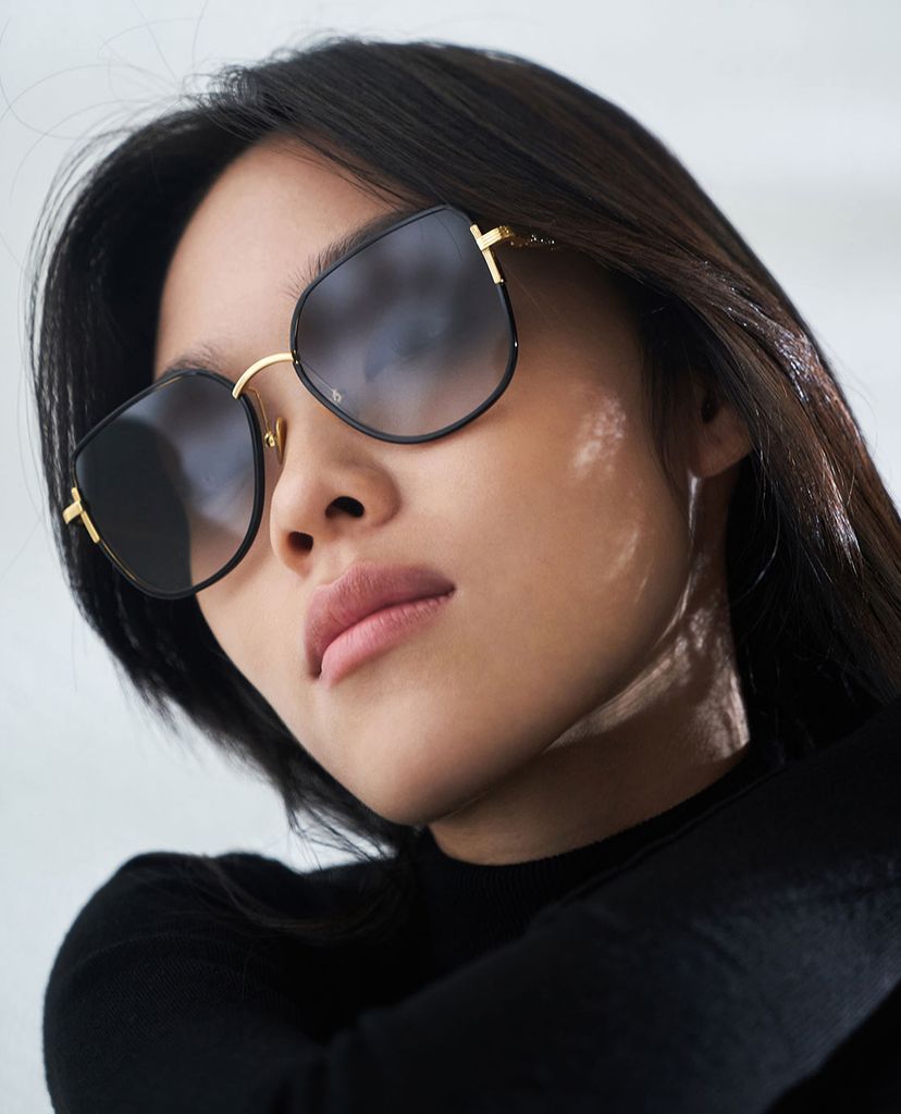 CHARLES & KEITH - Kính mát nữ Swarovski® Crystal Pearl Embellished