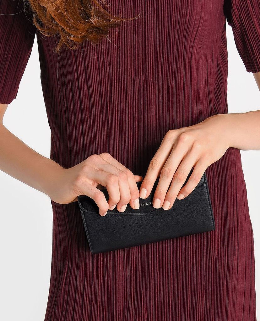 CHARLES & KEITH - Ví nữ mini dạng gập Envelope
