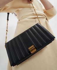 CHARLES & KEITH - Ví cầm tay nữ nắp gập Panelled Metallic Push Lock