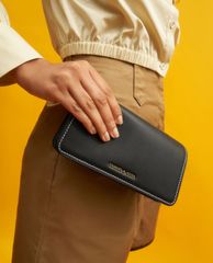 CHARLES & KEITH - Ví cầm tay nữ chữ nhật thời trang
