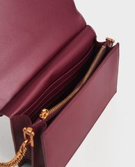 CHARLES & KEITH - Ví cầm tay nữ phom chữ nhật Quilted