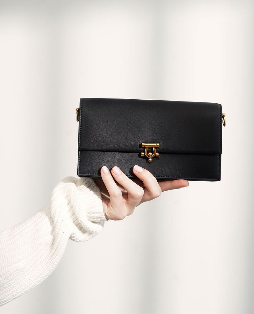CHARLES & KEITH - Ví cầm tay nữ chữ nhật Two Tone Metallic Accent