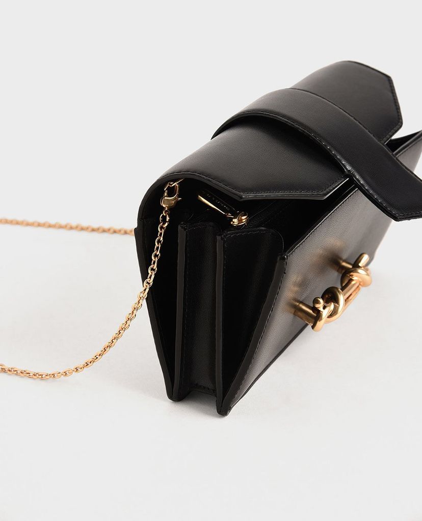 CHARLES & KEITH - Ví cầm tay nữ chữ nhật Metallic Buckle