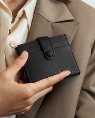 CHARLES & KEITH - Ví đựng name card nữ Snap Button