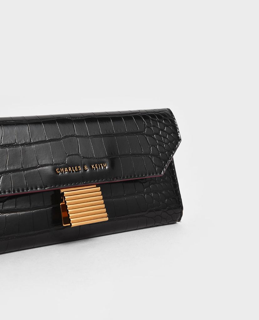 CHARLES & KEITH - Ví cầm tay Mini Metal Push Lock