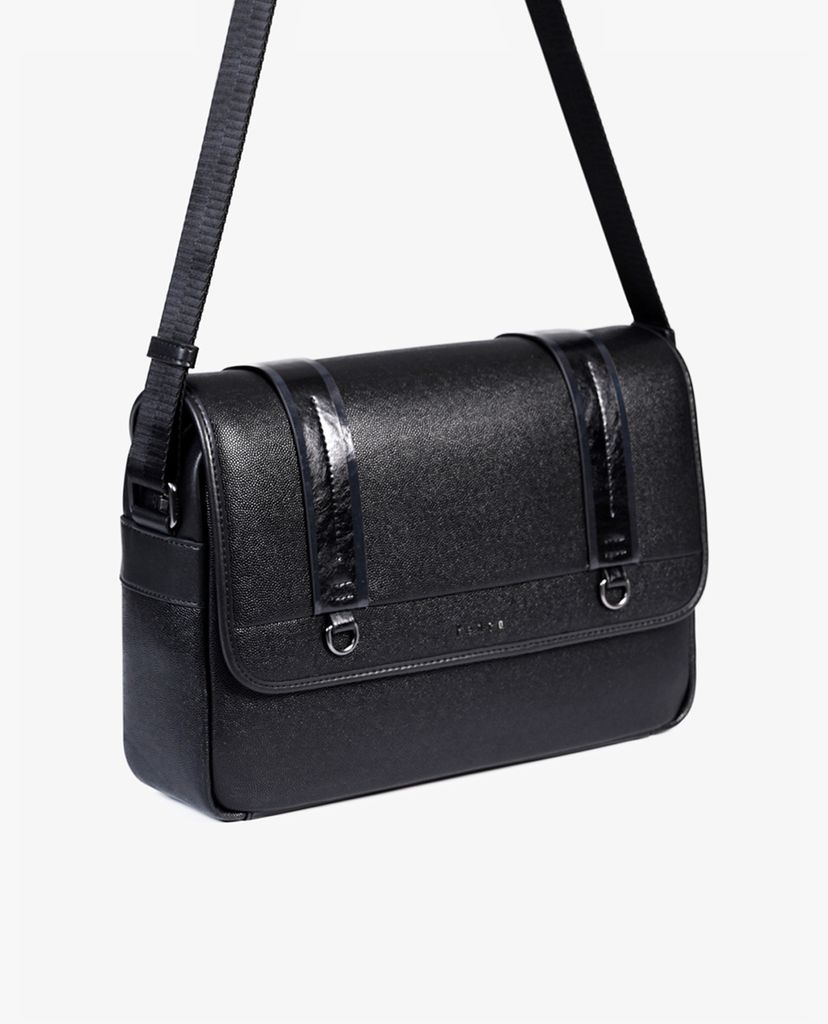Túi đeo chéo nam nắp gập Casual Messenger