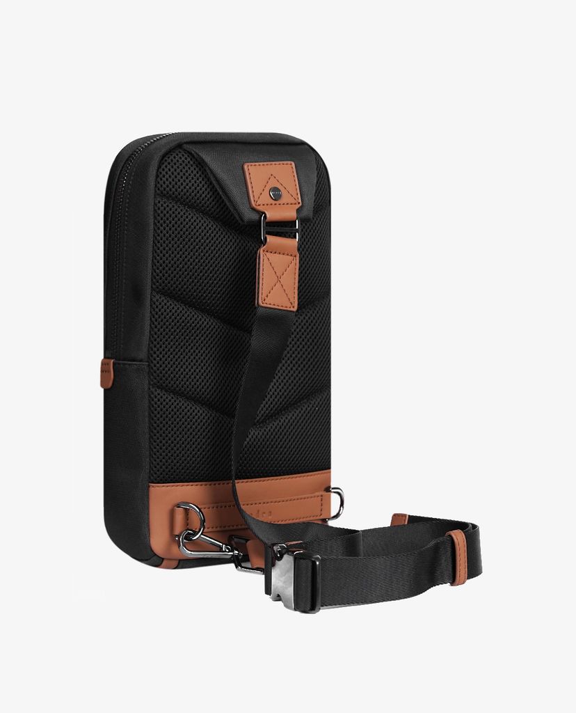Túi đeo chéo nam chữ nhật Casual Sling