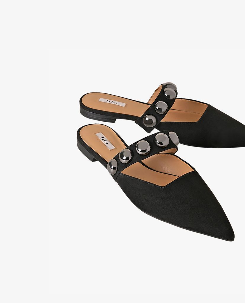 PEDRO - Giày đế bệt nữ mũi nhọn hở gót Studded Slip On