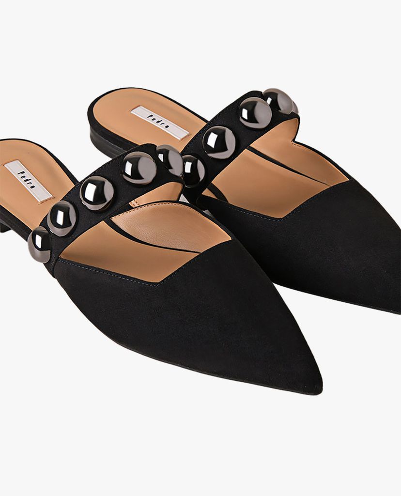 PEDRO - Giày đế bệt nữ mũi nhọn hở gót Studded Slip On