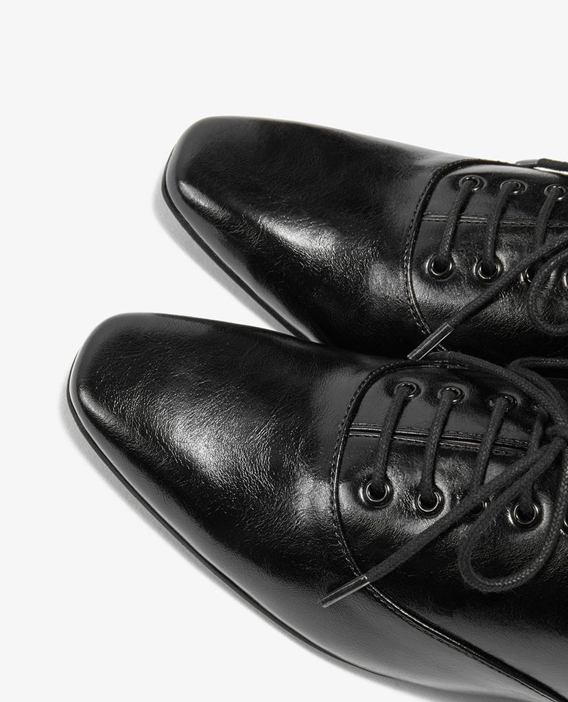 PEDRO - Giày đế bệt nữ mũi nhọn thắt dây Lace Up