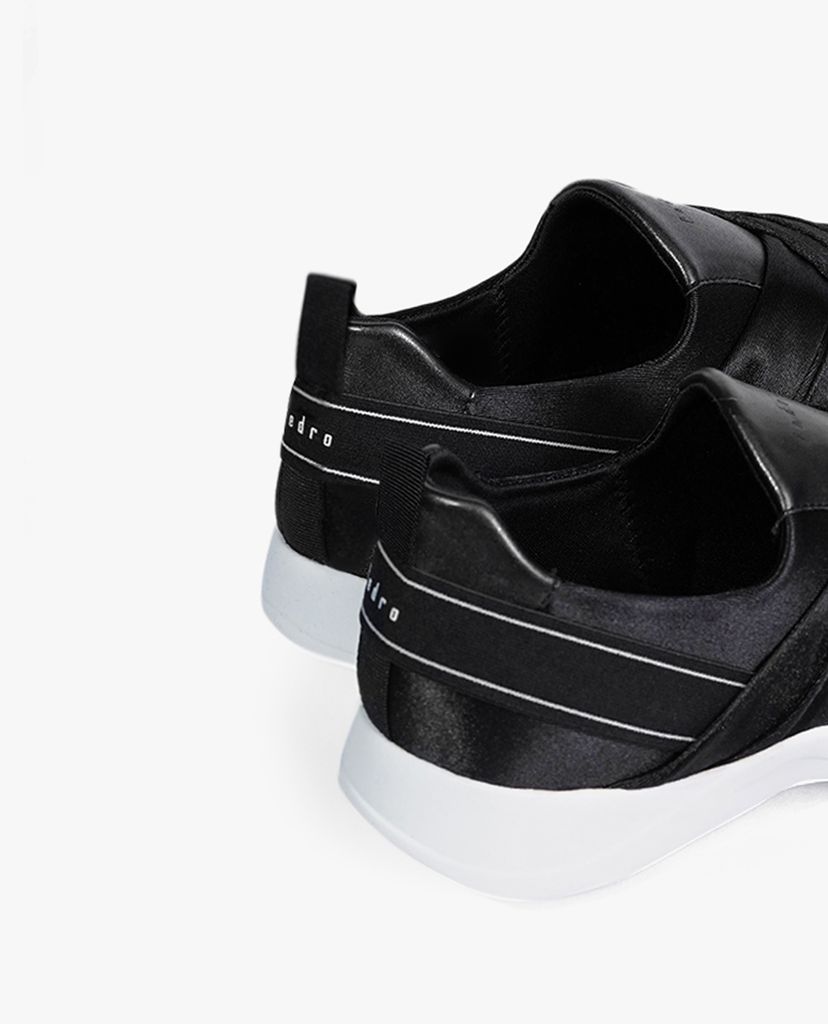 Giày sneaker nữ phối vải satin óng ánh