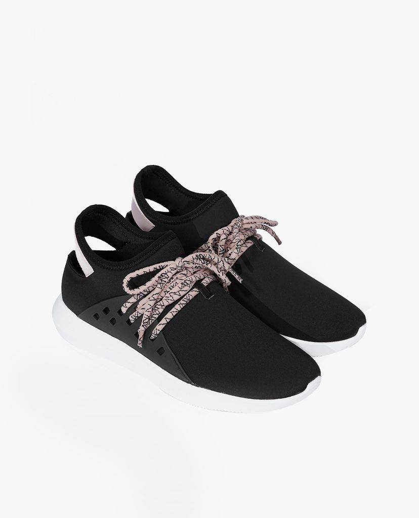 Giày sneaker nữ Heel Hollow