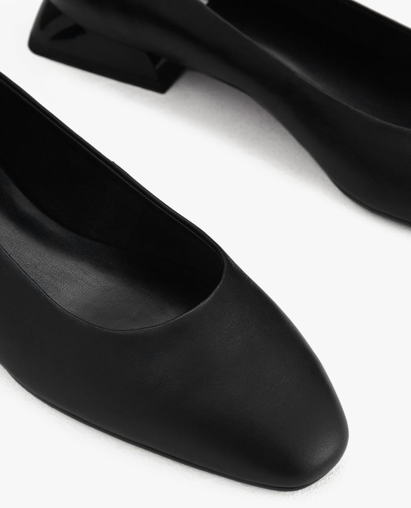 PEDRO - Giày đế bệt mũi tròn Leather