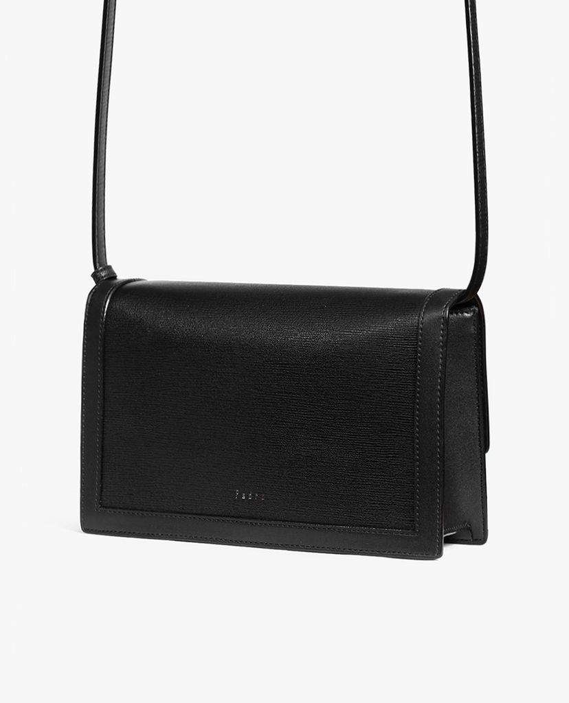 Túi đeo vai phối chi tiết gỗ Front Flap
