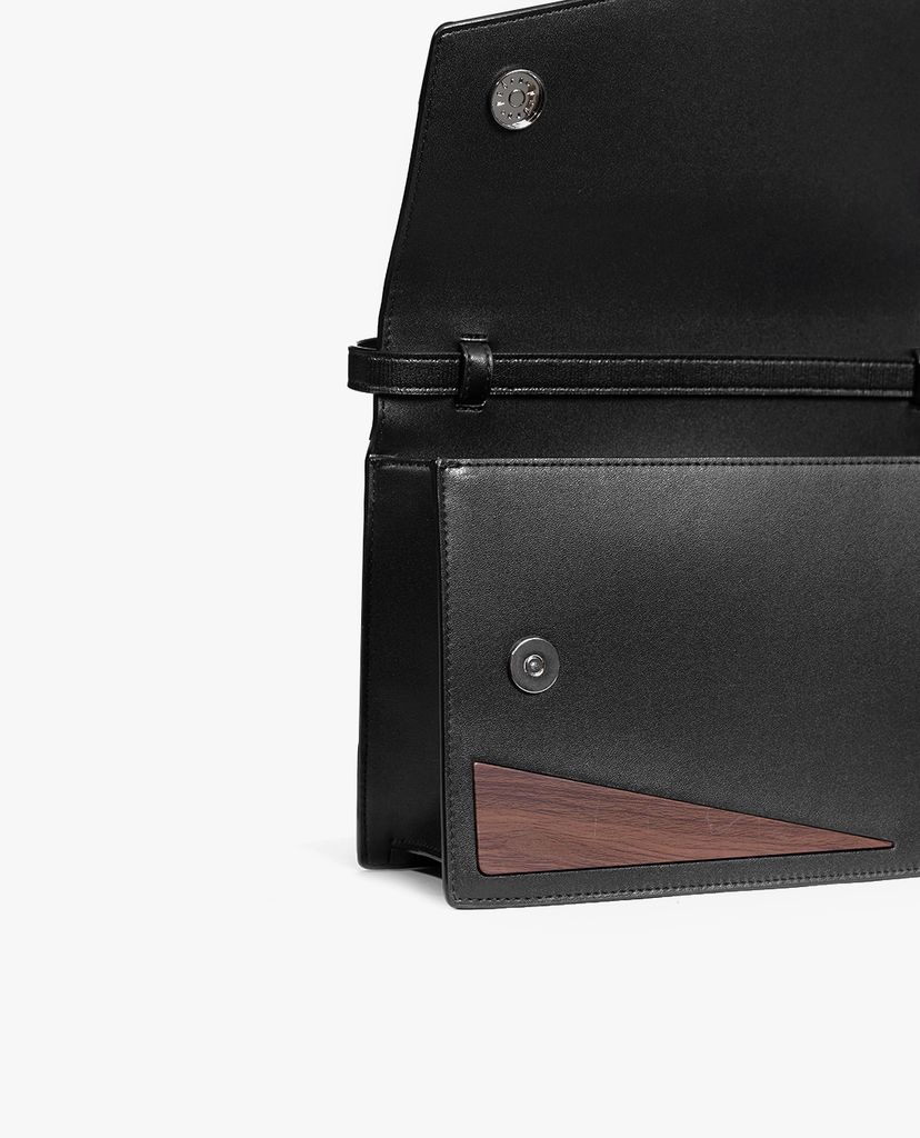 Túi đeo vai phối chi tiết gỗ Front Flap
