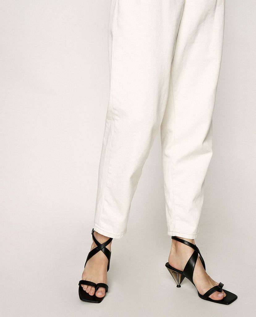 CHARLES & KEITH - Giày cao gót quai ngang Leather Cone