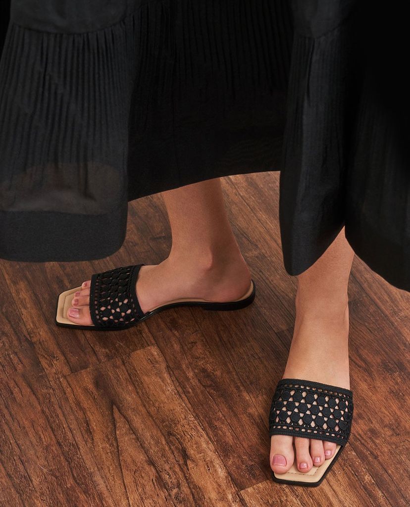 CHARLES & KEITH - Dép nữ quai ngang Asymmetric Toe Crochet