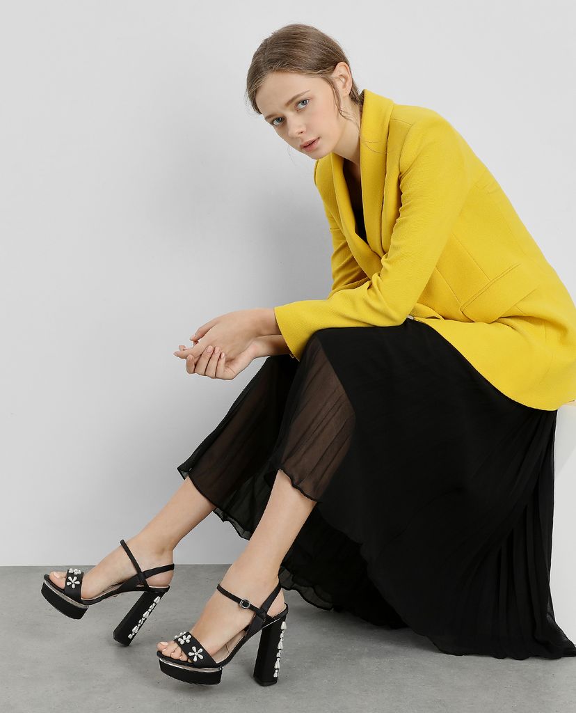 CHARLES & KEITH - Giày cao gót đế vuông Floral Embellished Satin
