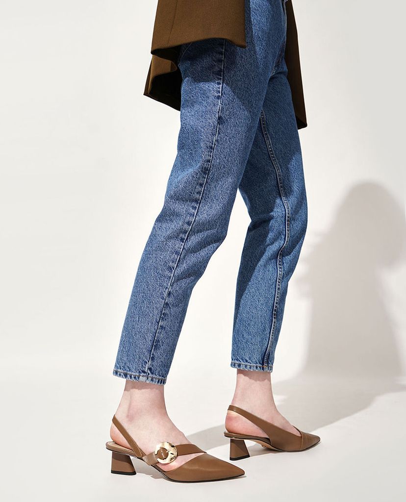 CHARLES & KEITH - Giày cao gót mũi nhọn Leather Hammered