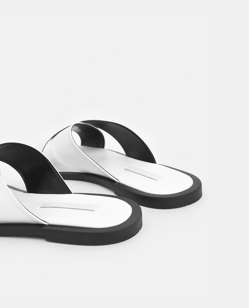 CHARLES & KEITH - Giày sandal nữ quai chéo Criss Cross Slide