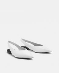 CHARLES & KEITH - Giày đế bệt mũi nhọn Slingback Pointed