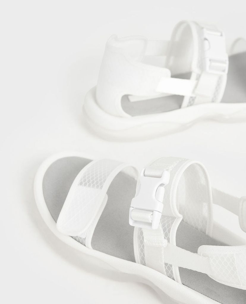 CHARLES & KEITH - Giày sandal nữ quai ngang Strappy Chunky