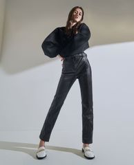 CHARLES & KEITH - Giày đế bệt nữ mũi vuông Love You Loafer