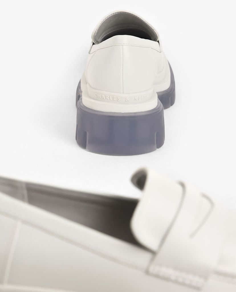 CHARLES & KEITH - Giày đế bệt nữ Chunky Sole Penny Loafers