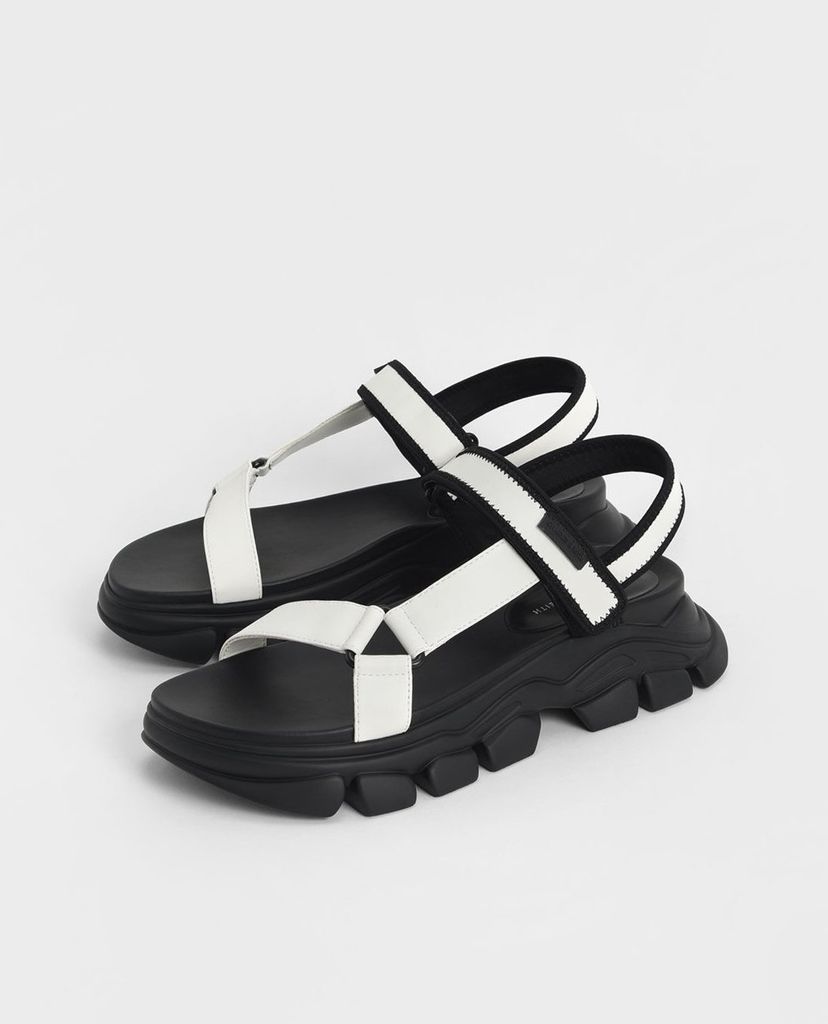 CHARLES & KEITH - Giày sandals nữ Dash Chunky