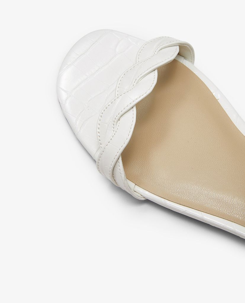 CHARLES & KEITH - Giày sandal nữ quai ngang thời trang