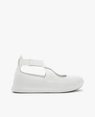 CHARLES & KEITH - Giày búp bê nữ quai chéo hiện đại