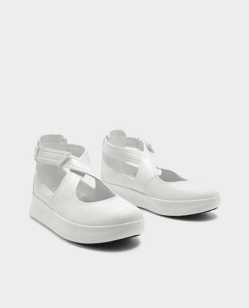 CHARLES & KEITH - Giày búp bê nữ quai chéo hiện đại