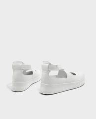 CHARLES & KEITH - Giày búp bê nữ quai chéo hiện đại