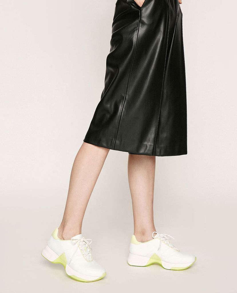 CHARLES & KEITH - Giày thể thao nữ cột dây Textured Lace Up