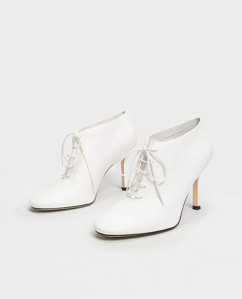 CHARLES & KEITH - Giày boots nữ cổ thấp thắt dây hiện đại