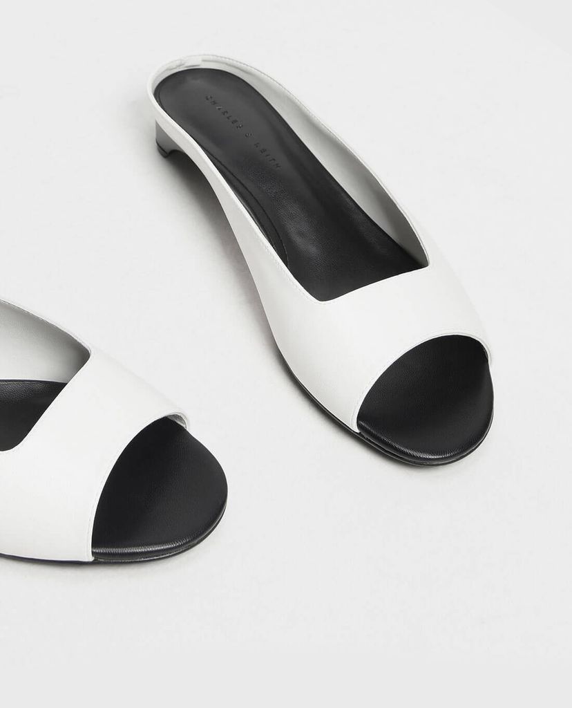 CHARLES & KEITH - Giày sandal nữ Geometric Cut Kitten