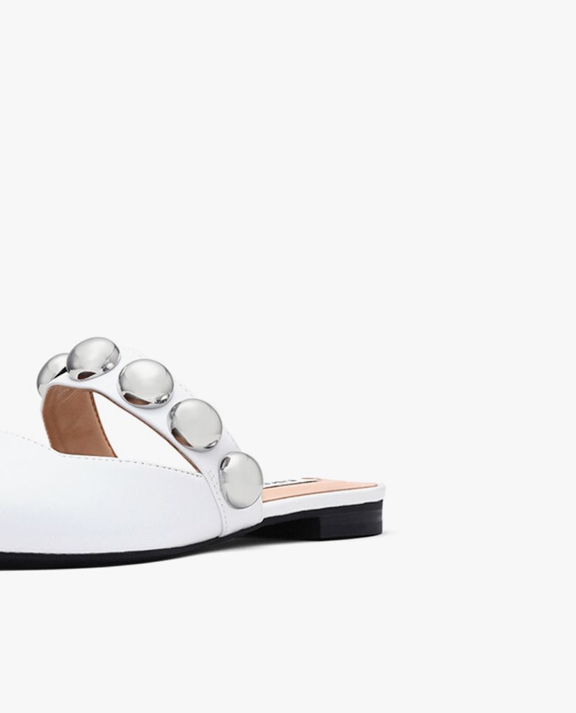 PEDRO - Giày đế bệt nữ mũi nhọn hở gót Studded Slip On