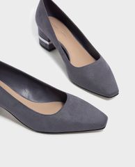 CHARLES & KEITH - Giày cao gót mũi nhọn đế vuông Metallic Accent