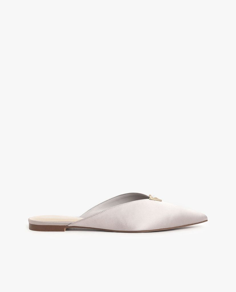 CHARLES & KEITH - Giày đế bệt mũi nhọn Satin Embellished V Cut