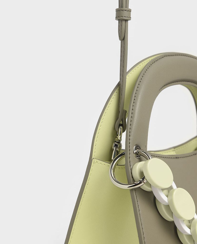 CHARLES & KEITH - Túi xách tay hình thang Acrylic Top Handle Sculptural