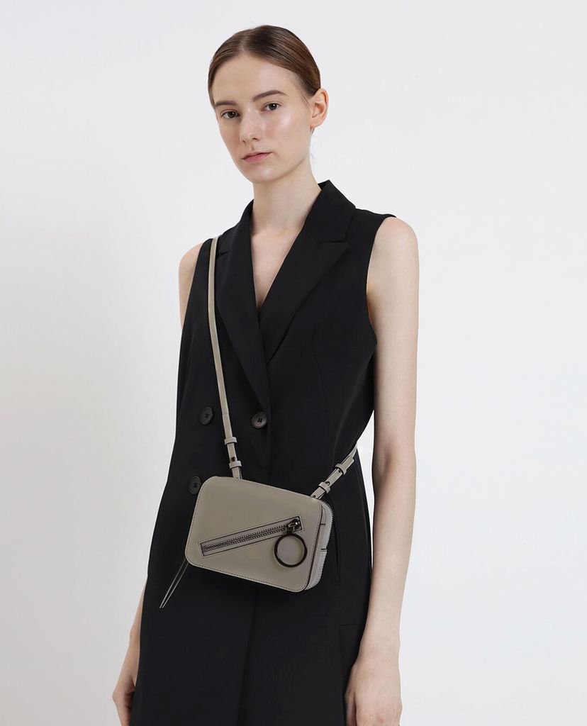 CHARLES & KEITH - Túi đeo chéo Ring Zip Pocket Two Way Belt