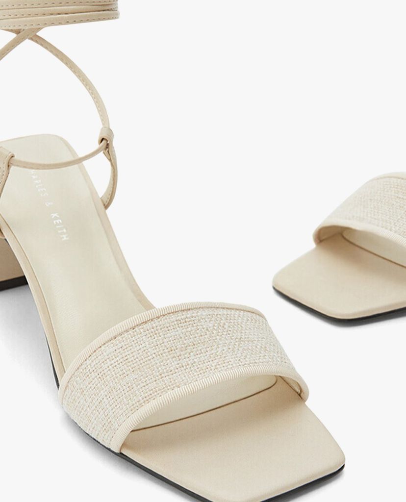 CHARLES & KEITH - Giày cao gót mũi nhọn thời trang