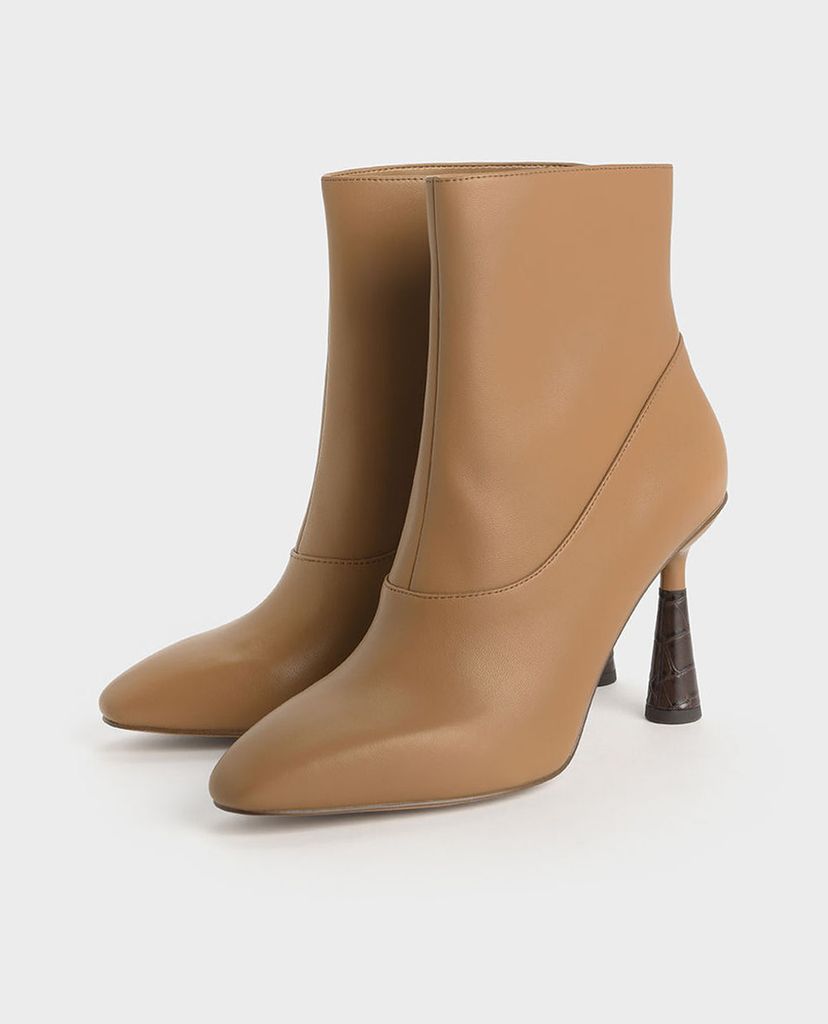CHARLES & KEITH - Giày boots nữ mũi nhọn Croc Effect Sculptural