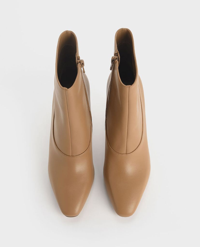 CHARLES & KEITH - Giày boots nữ mũi nhọn Croc Effect Sculptural
