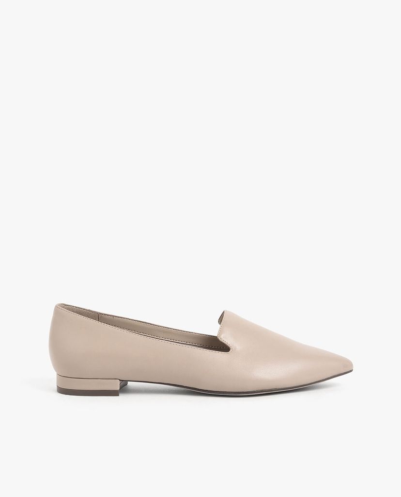 CHARLES & KEITH - Giày đế bệt nữ mũi nhọn Pointed Toe